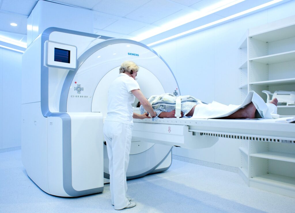 МРТ мышечной системы в клинике Апекс Новосибирска по выгодным ценам.